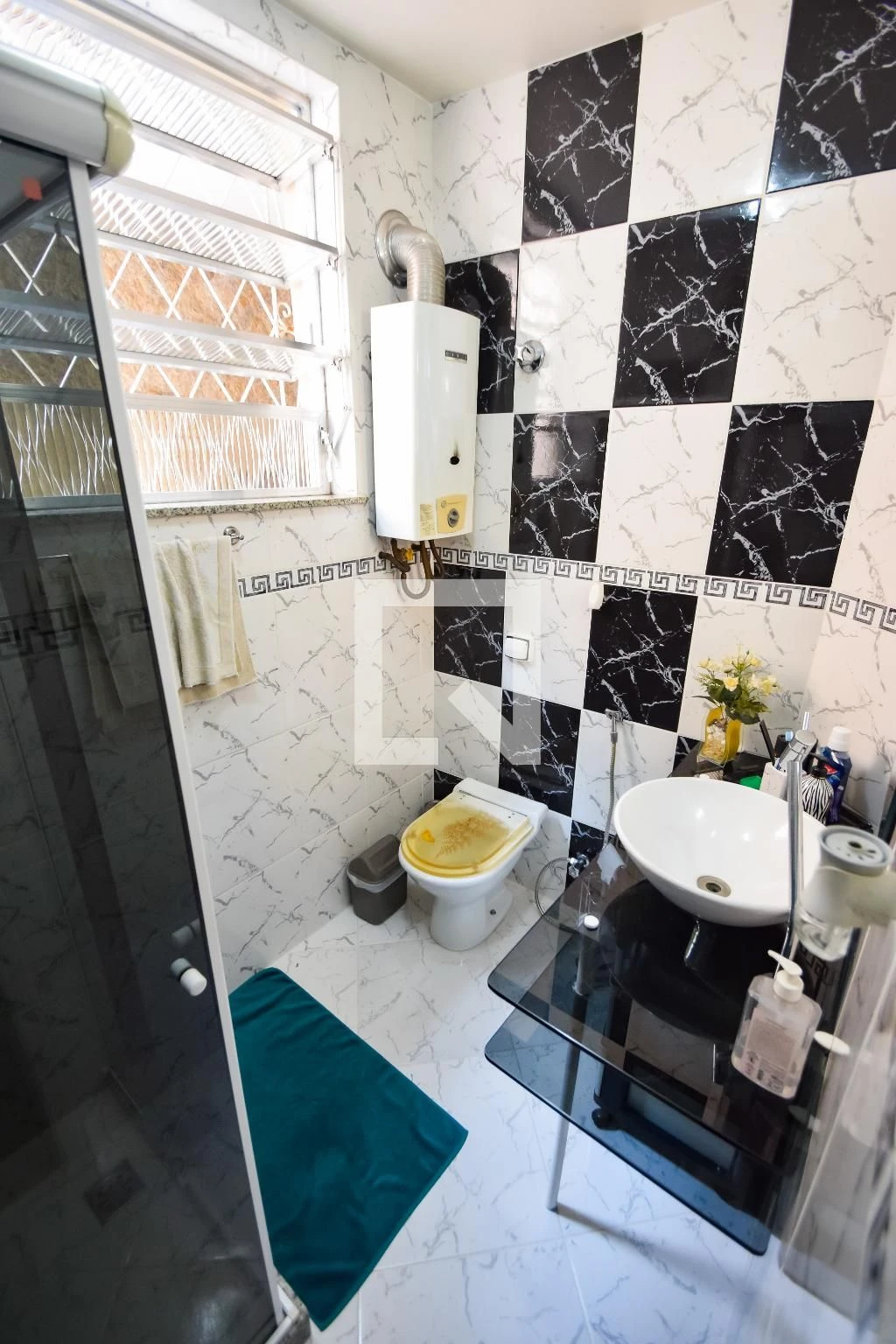 Casa mobiliada com 6 quartos e 3 suítes com jardim e BBQ — photo 21