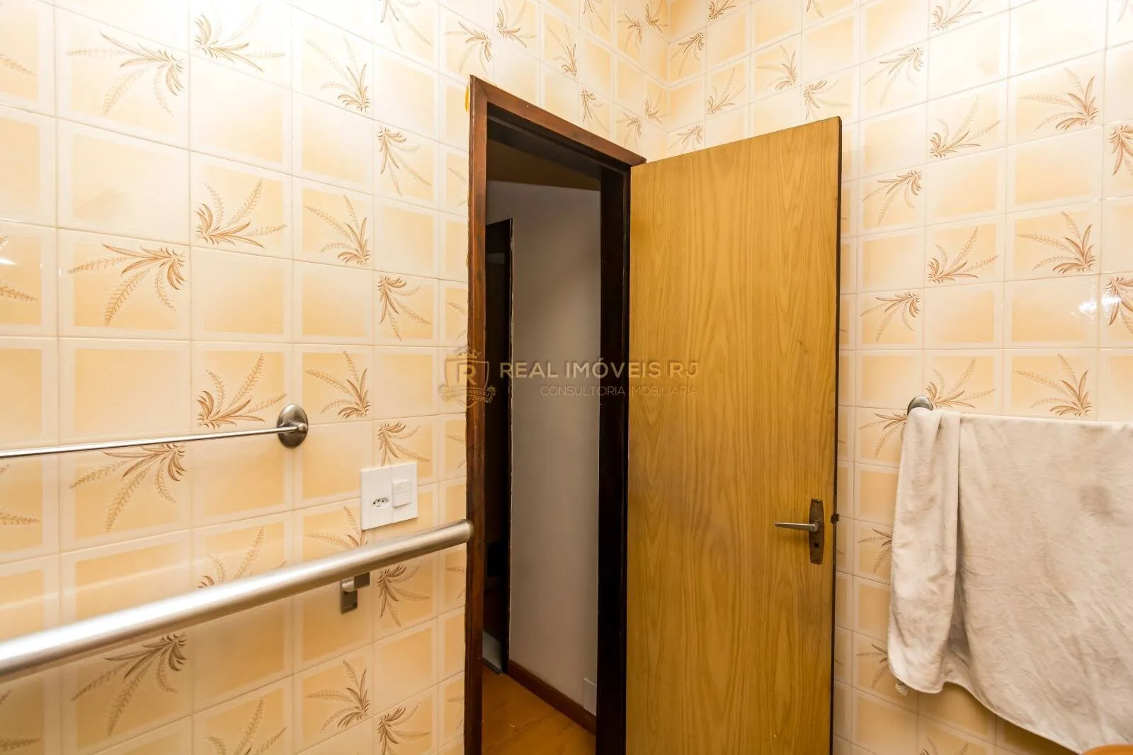 Unfurnished house with 3 bedrooms and 5 bathrooms — photo 51