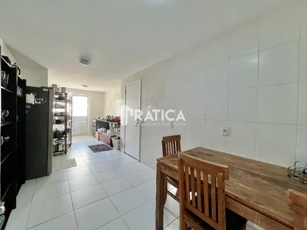Unfurnished 4-bedroom apartment with balcony grill — photo 30