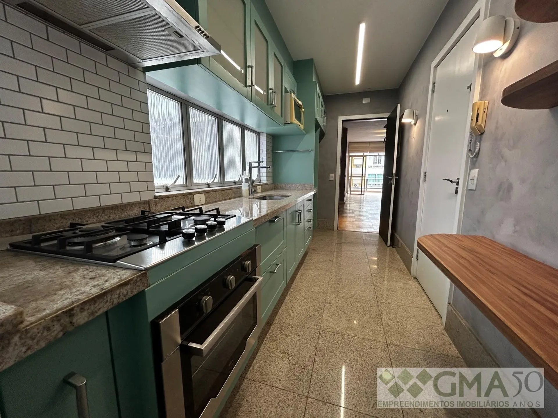 Apartment, 145 m², with a mountain view