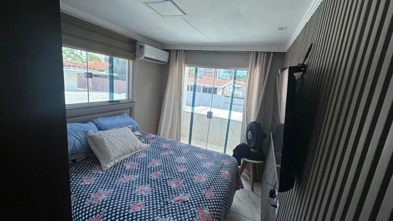 4-bedroom house with 300 m² and 4 parking spaces — photo 11