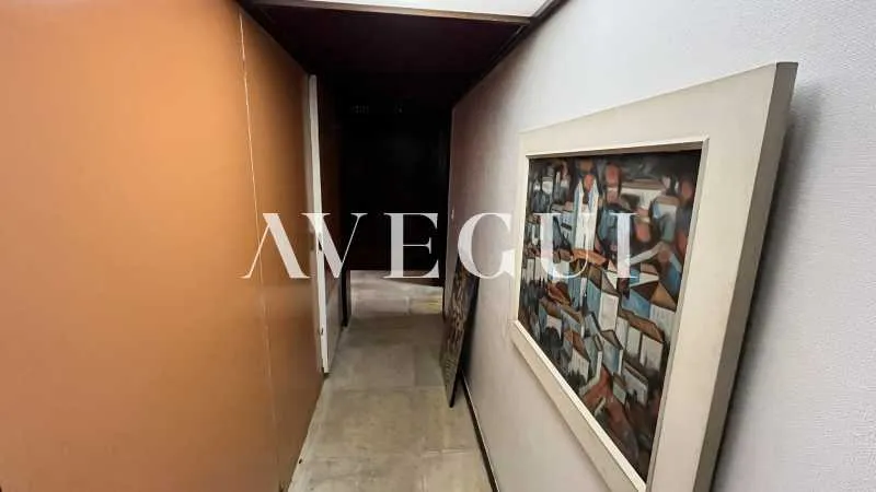 300 m² apartment with 4 bedrooms and floor-to-ceiling windows — photo 6