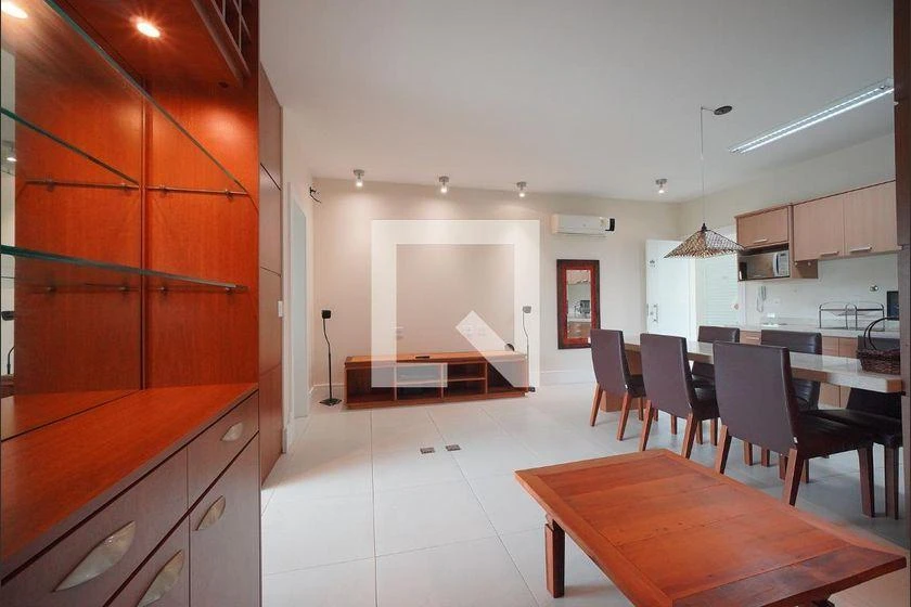 One-bedroom apartment in a building with a gym — photo 25