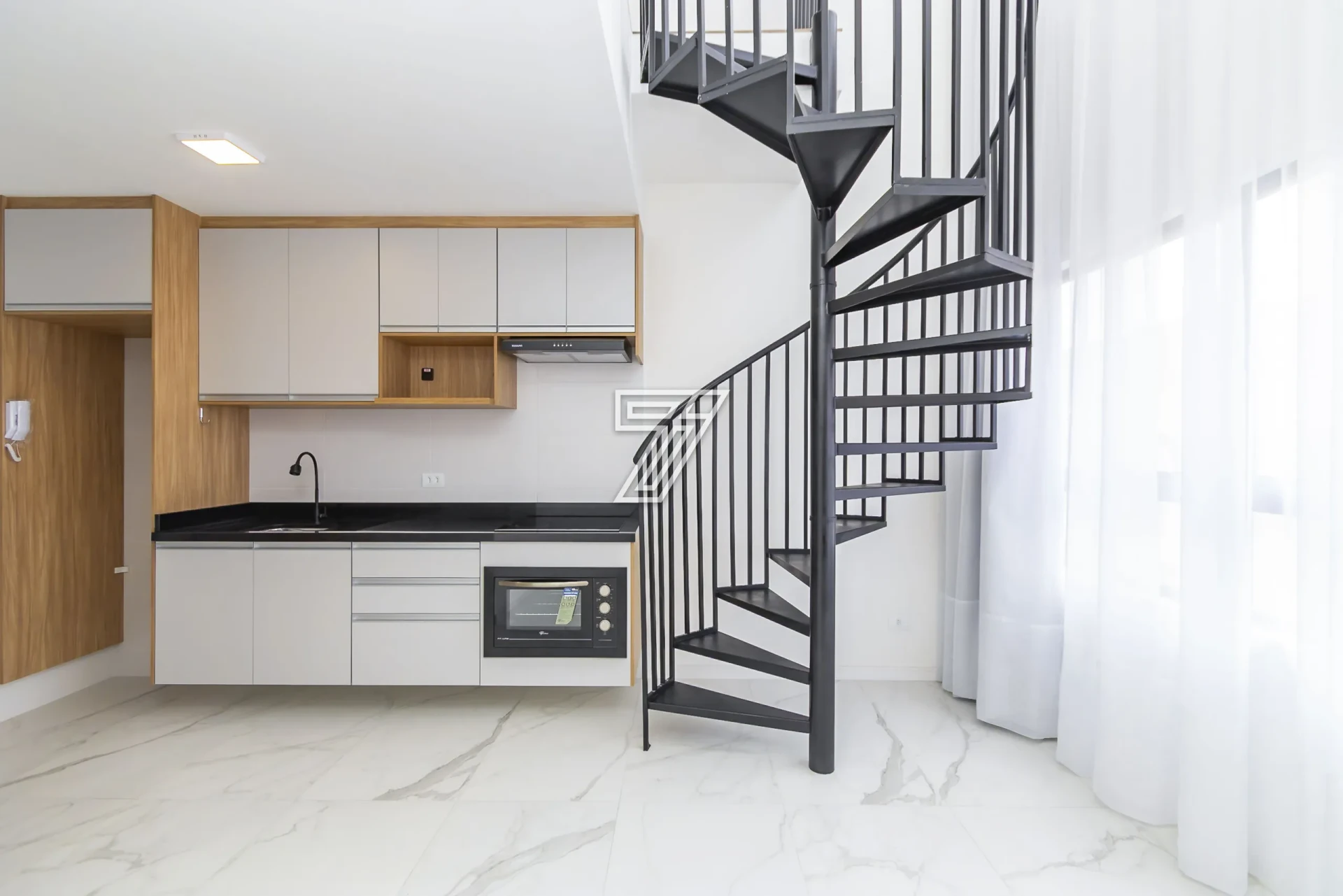 43 m² duplex loft with an open-plan kitchen — photo 7