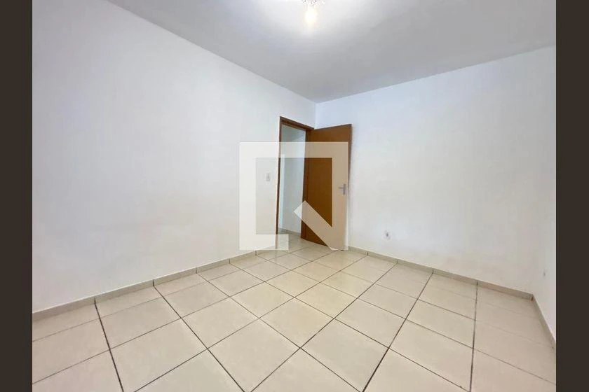 2-bedroom house with a washing machine in Florianópolis — photo 11