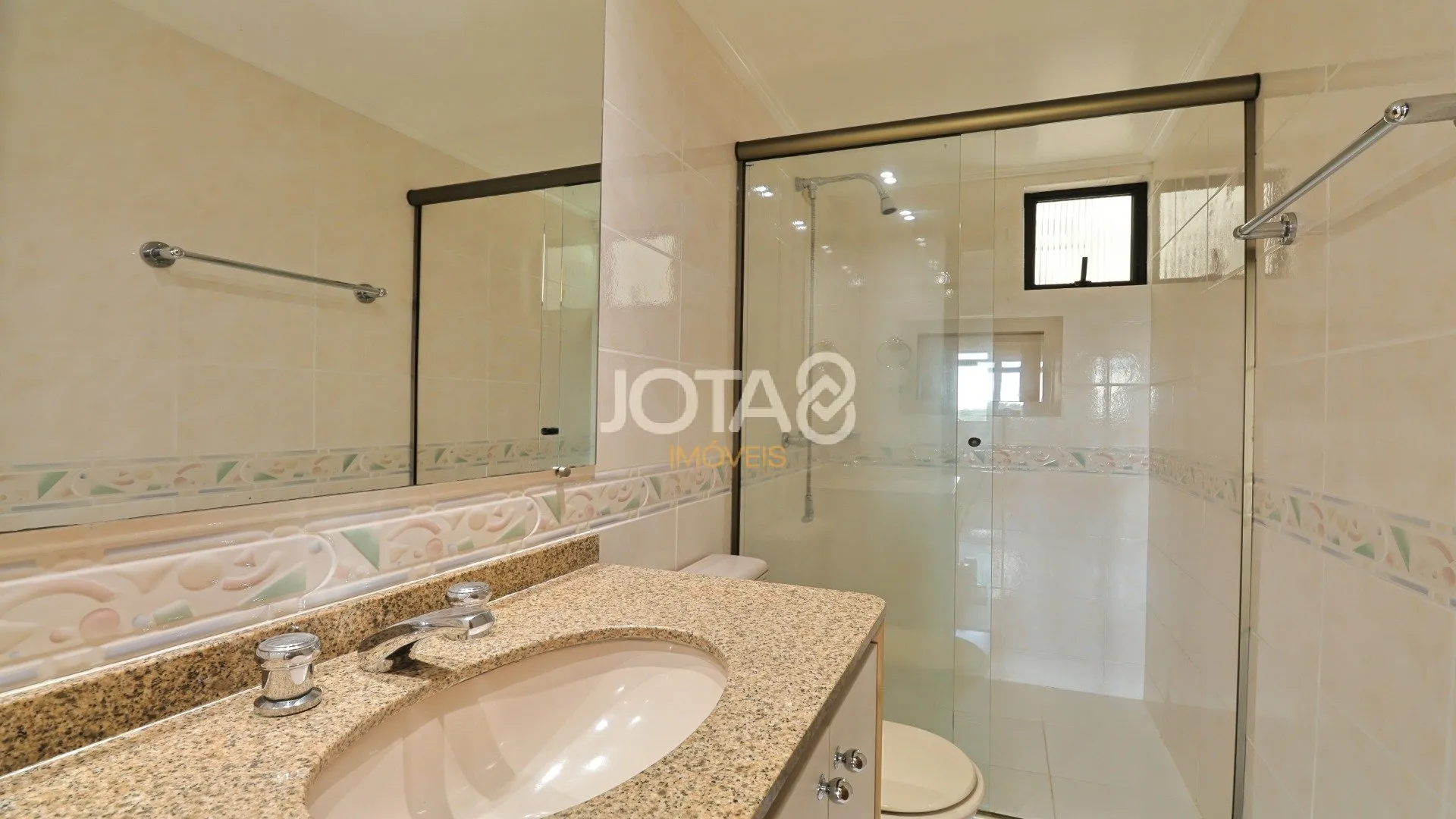 112 m² apartment with 3 bedrooms and a balcony — photo 12