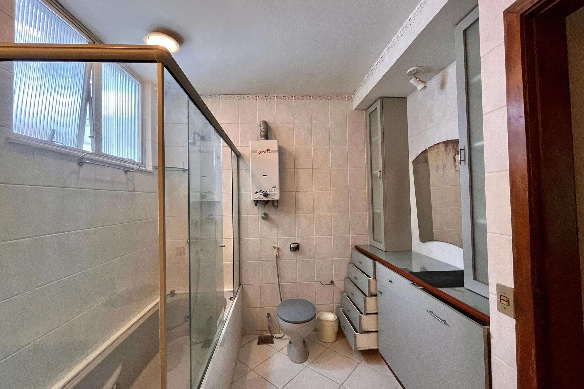 3-bedroom apartment with a water view — photo 28