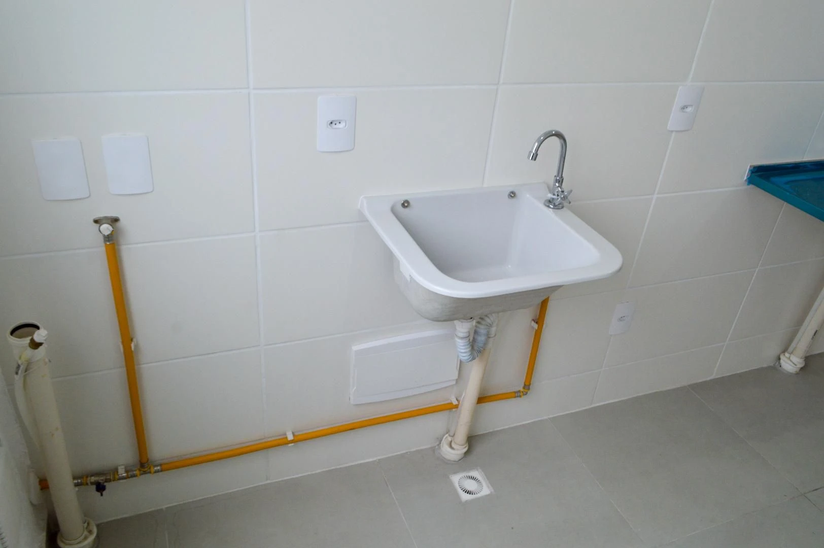 Mountain view in a 2-bedroom apartment, 52 m² — photo 8