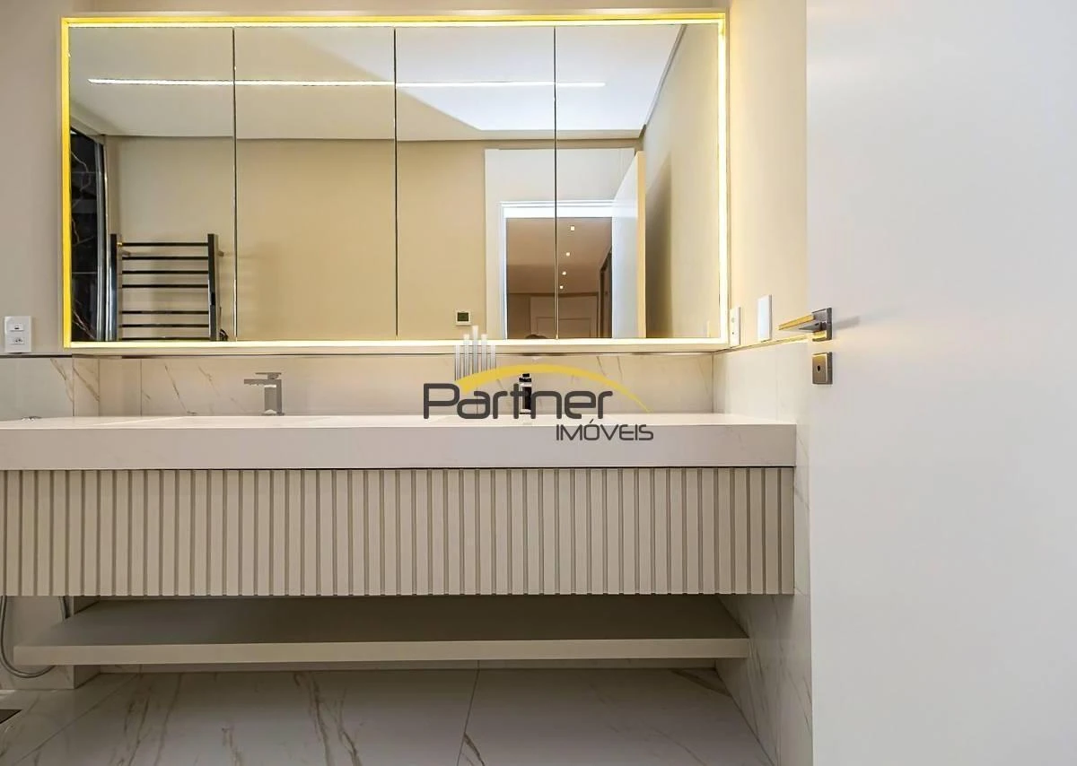 Apartamento amueblado con 3 suites y 294 m² — photo 21