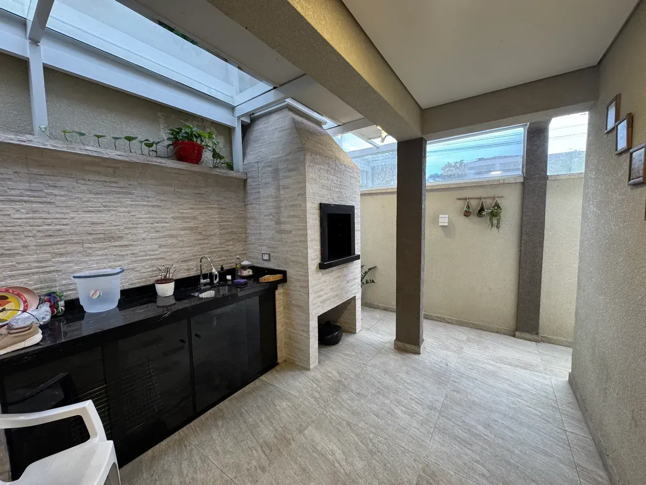 Furnished house with 3 bedrooms and 5 bathrooms, 3 parking — photo 17