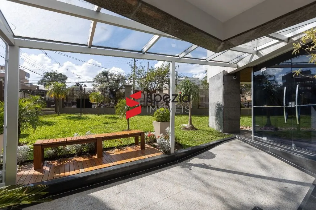 332 m² apartment with 2 bedrooms and 5 bathrooms — photo 35