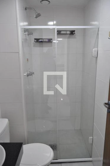 2-bedroom apartment in a building with a gym — photo 33