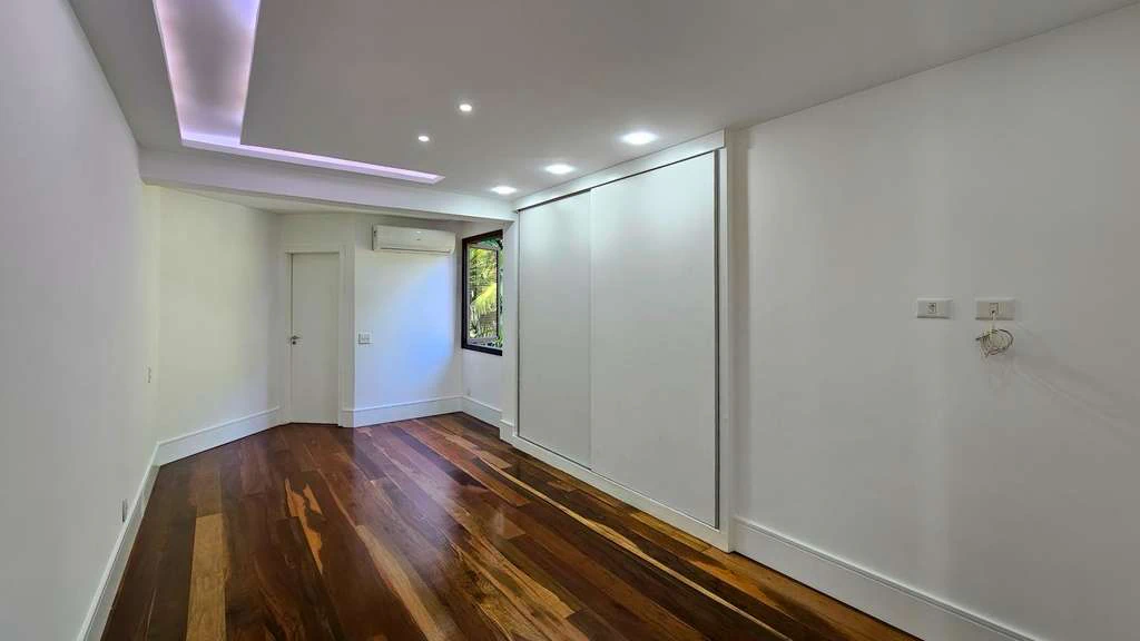 Condo house with 5 bedrooms and a gas kitchen — photo 10