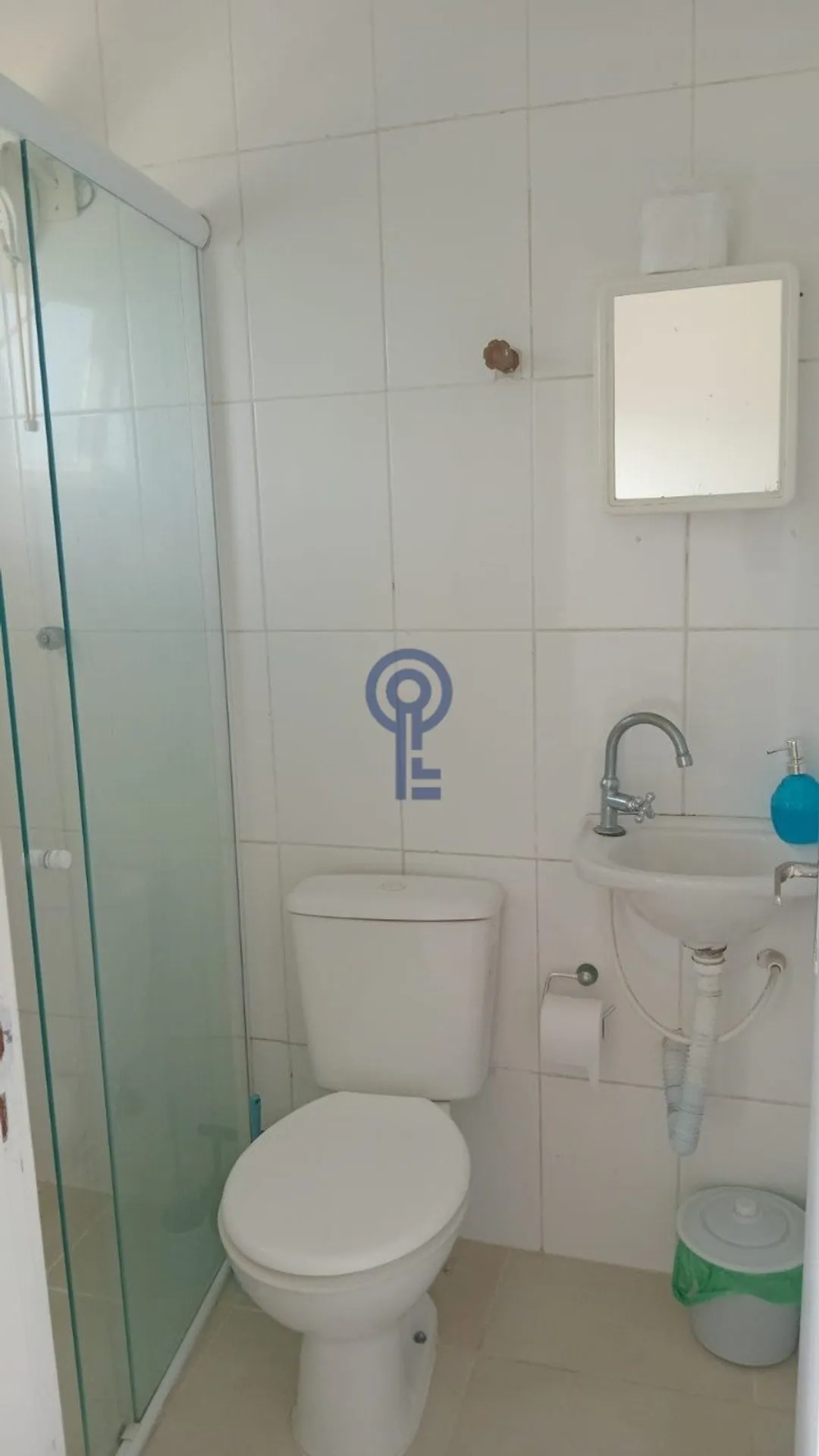 Furnished 2-bedroom apartment with a gas stove — photo 8