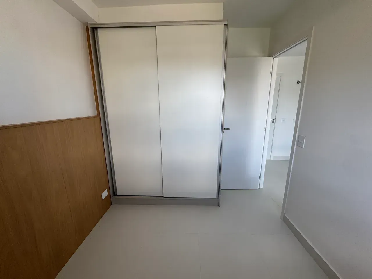 Furnished 1-bedroom apartment with a balcony — photo 6