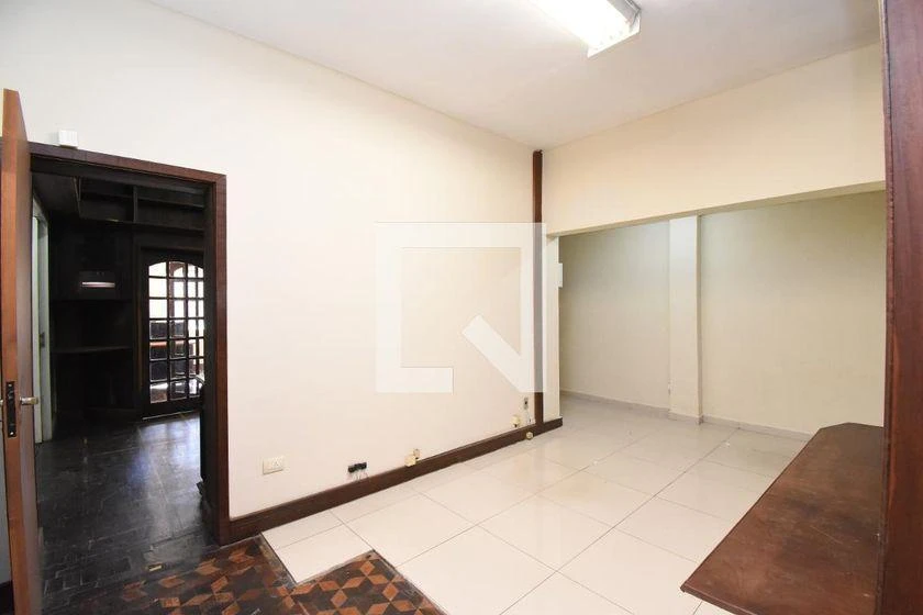 Casa com 5 quartos, 3 banheiros e cozinha separada — photo 16