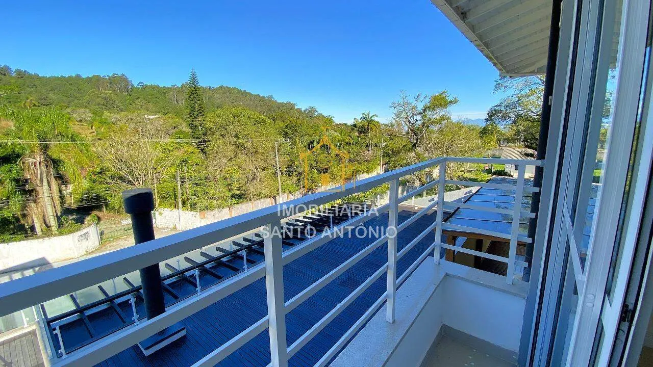Condo house with 3 en-suite bedrooms and 4 baths, 190 m² — photo 47
