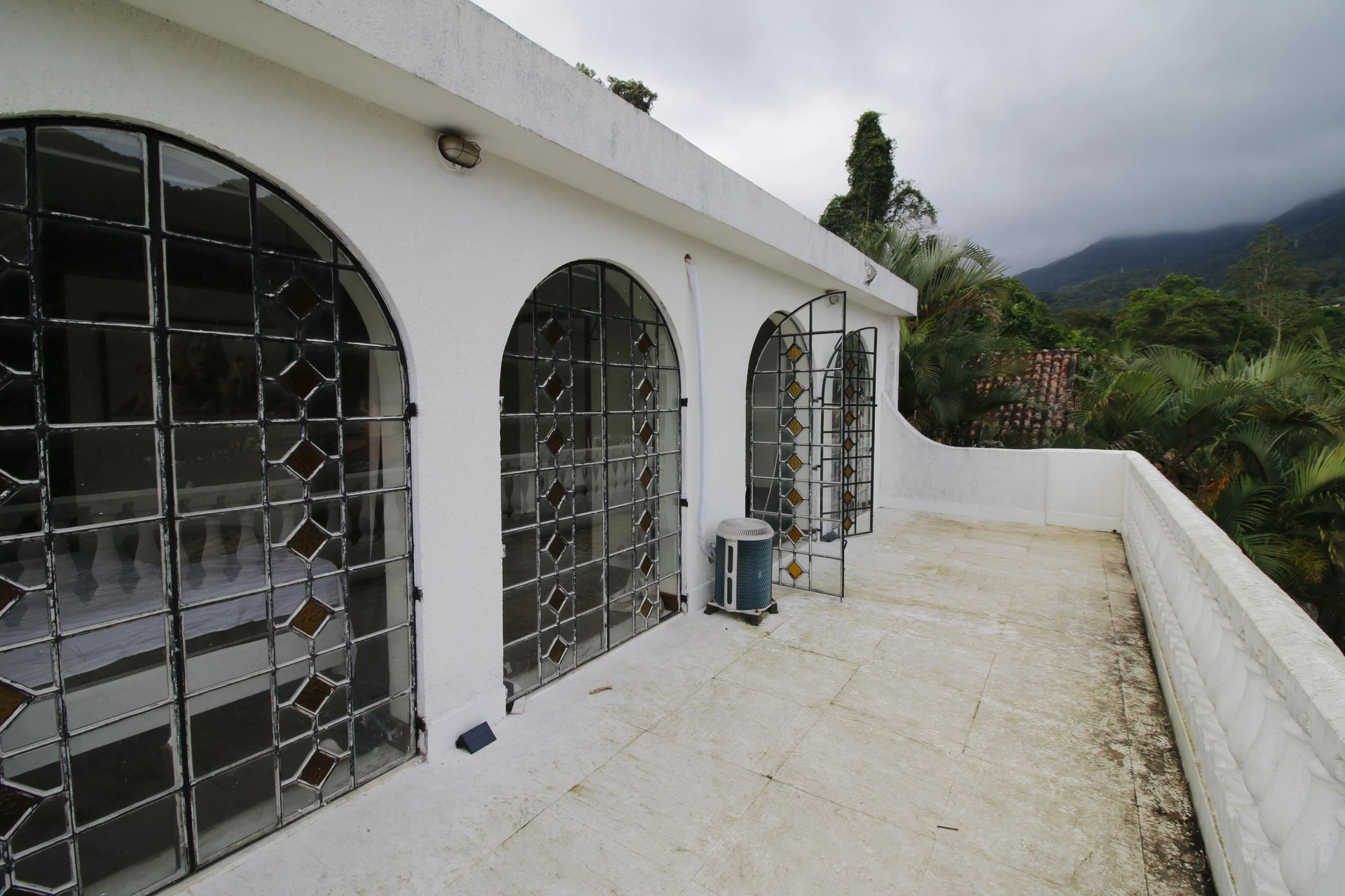 Mountain view in a 3-bedroom house, 460 m² — photo 67