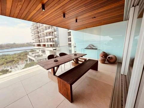 Furnished 1-bedroom apartment with water view — photo 6