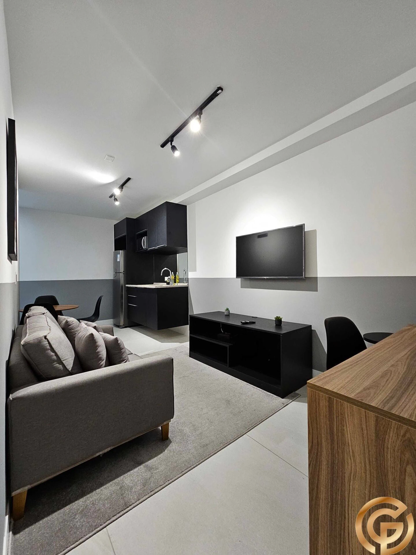 Furnished apartment, 39 m², with a washing machine — photo 14