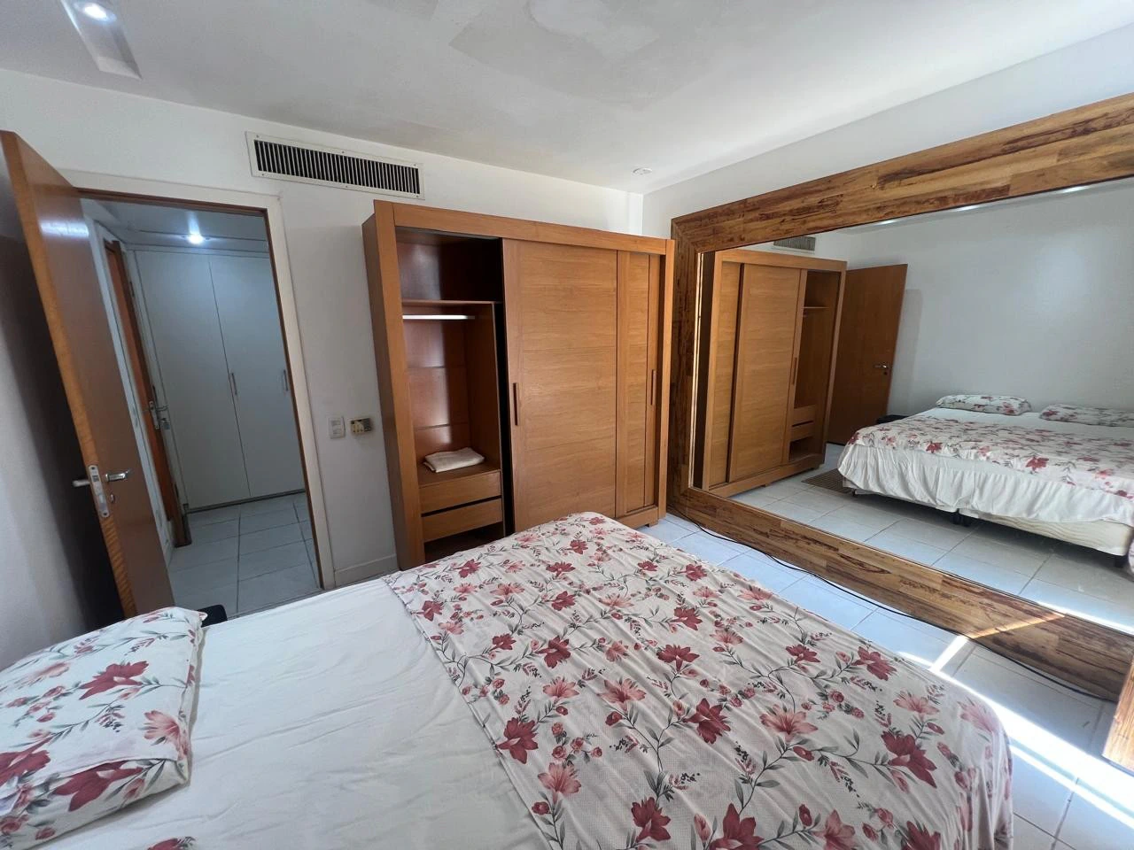 Furnished apartment, 74 m², with a walk-in closet — photo 5