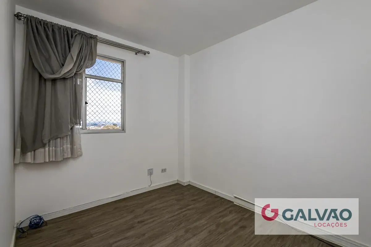 2-bedroom apartment with 1 parking space in gated community — photo 21