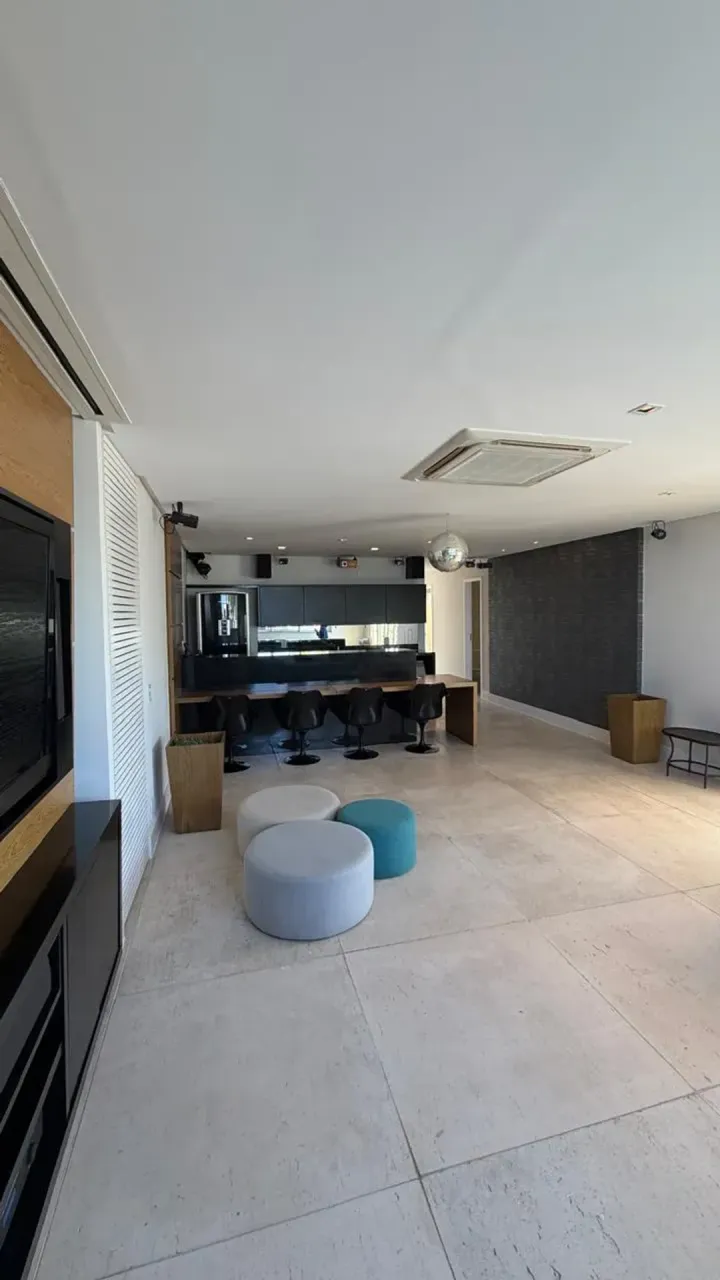 Furnished apartment with 5 bedrooms and open-plan kitchen — photo 11
