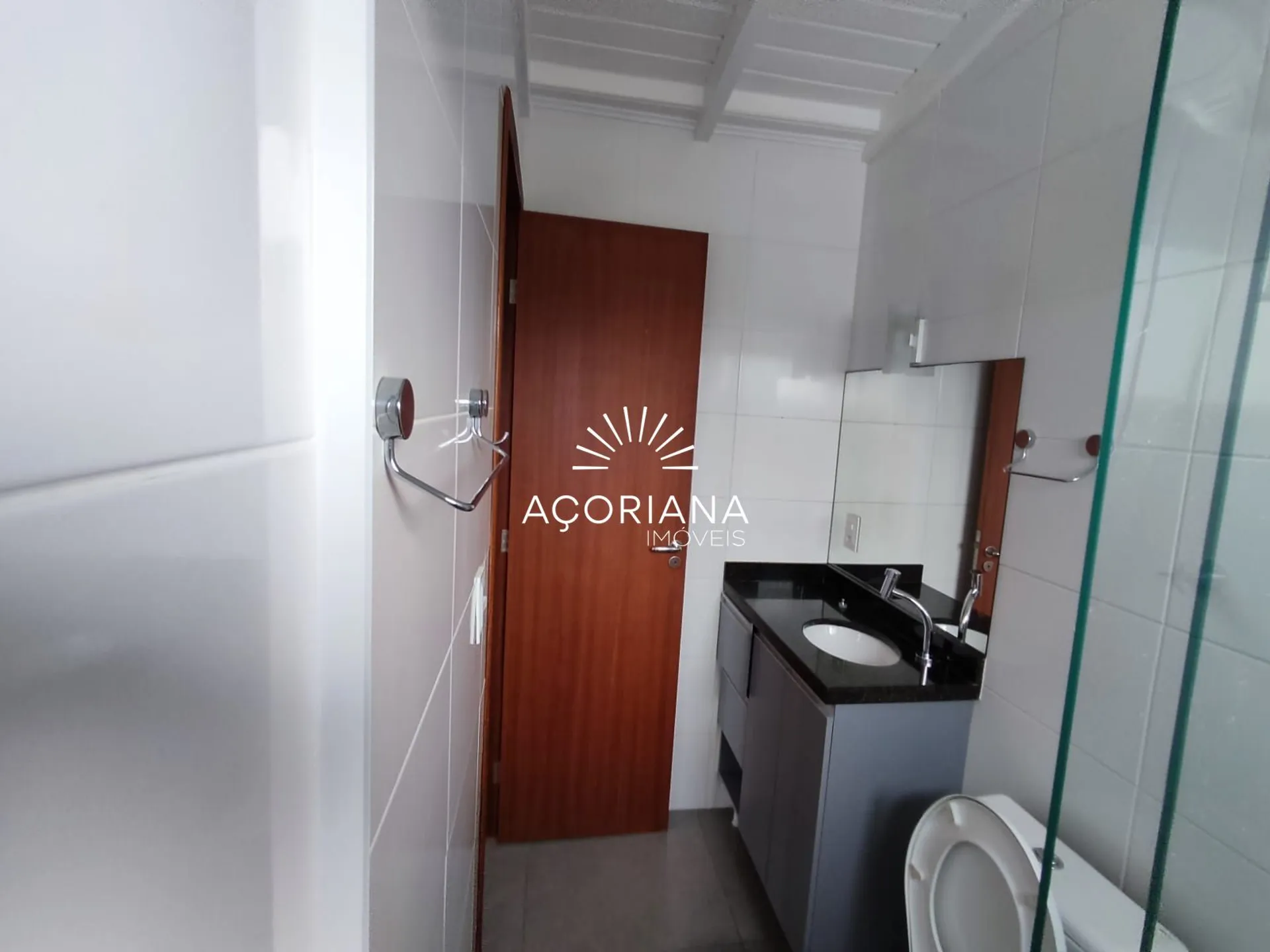 Квартира с 1 спальней, балконом и 60 м² — photo 18