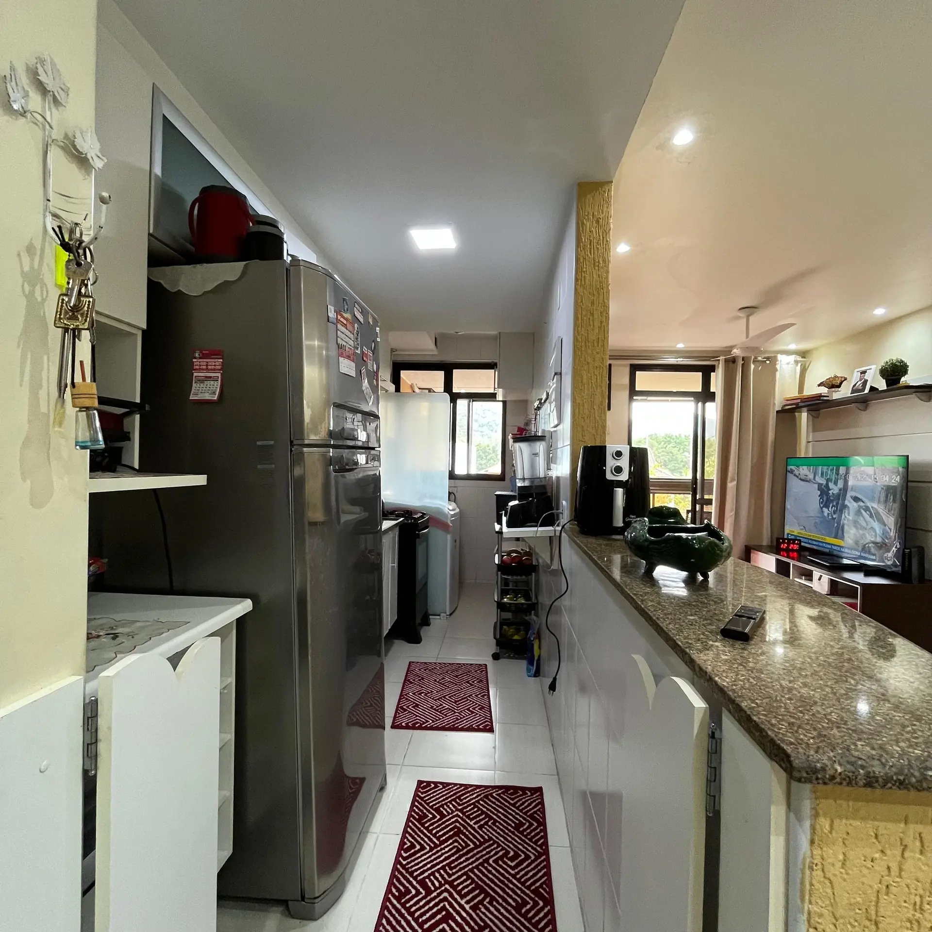 Apartamento mobiliado com 2 quartos e varanda envidraçada — photo 15