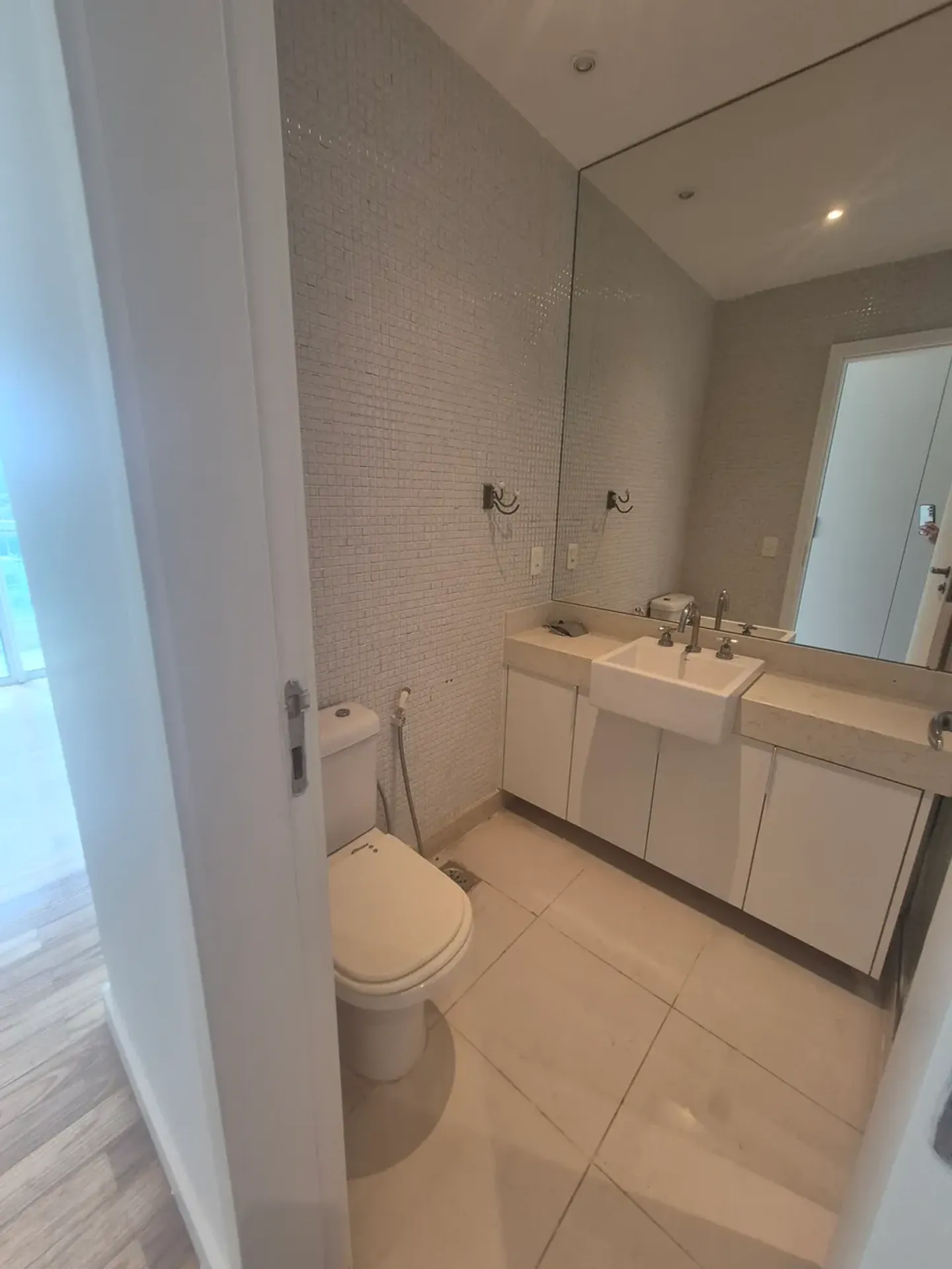 Furnished apartment with 5 bedrooms and shared pool area — photo 35