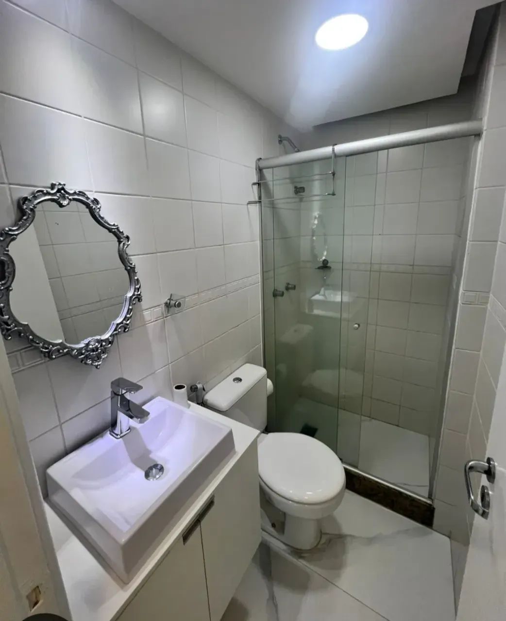 Apartment with 3 bedrooms, 2 bathrooms and a balcony — photo 11