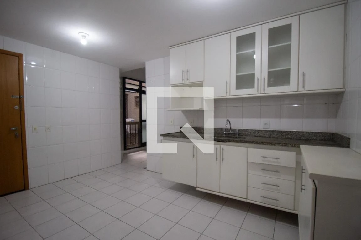 Apartamento com 4 suítes e varanda envidraçada — photo 17