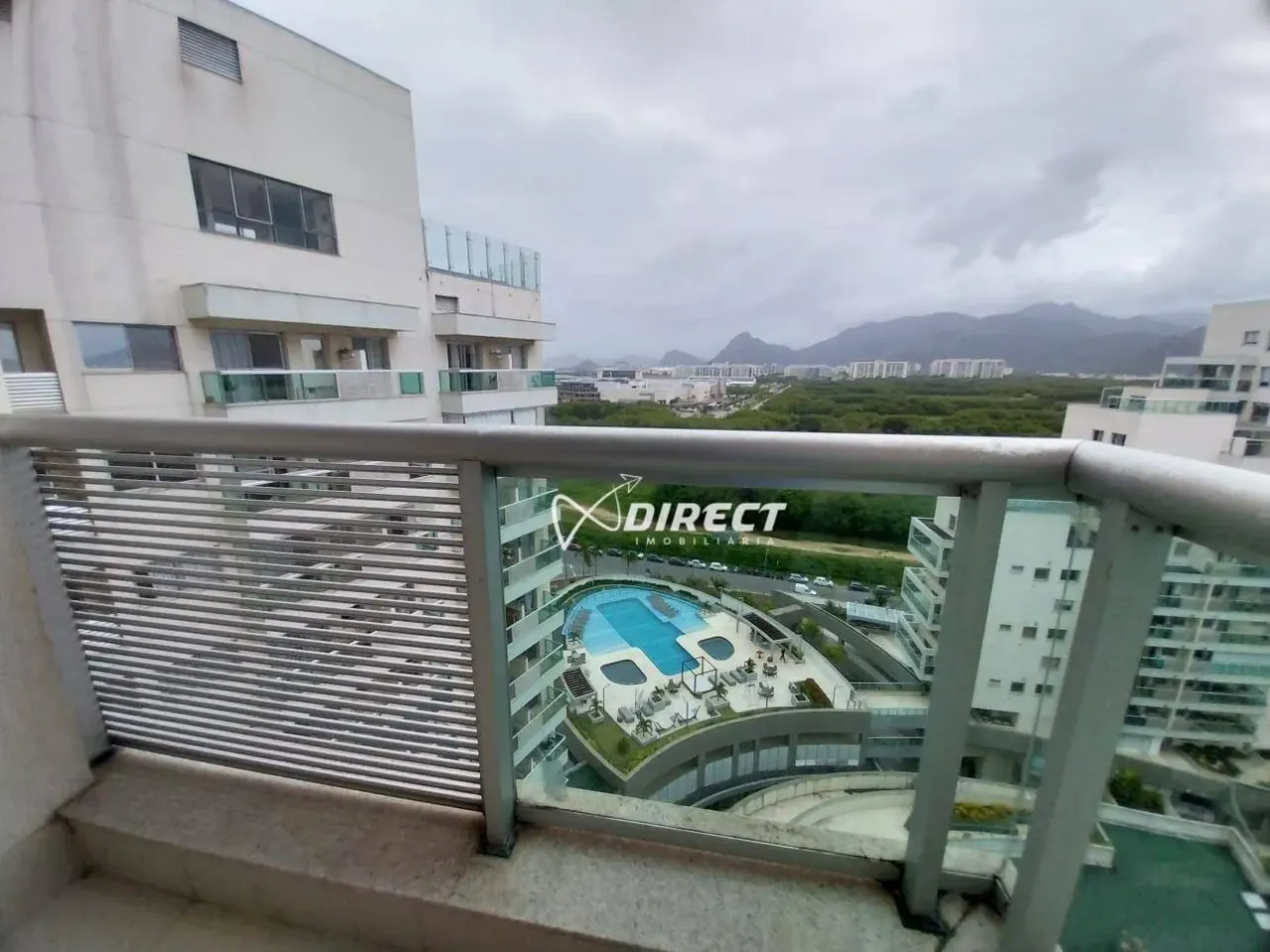 2-bedroom apartment with balcony and enclosed kitchen — photo 7