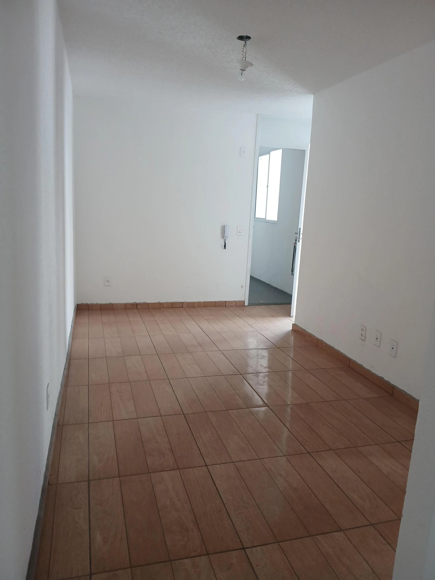2-bedroom unfurnished apartment with separate gas kitchen — photo 10