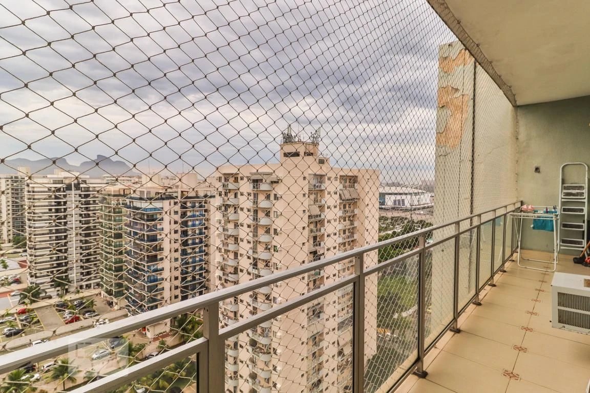 2-bedroom apartment in a building with a gym — photo 6