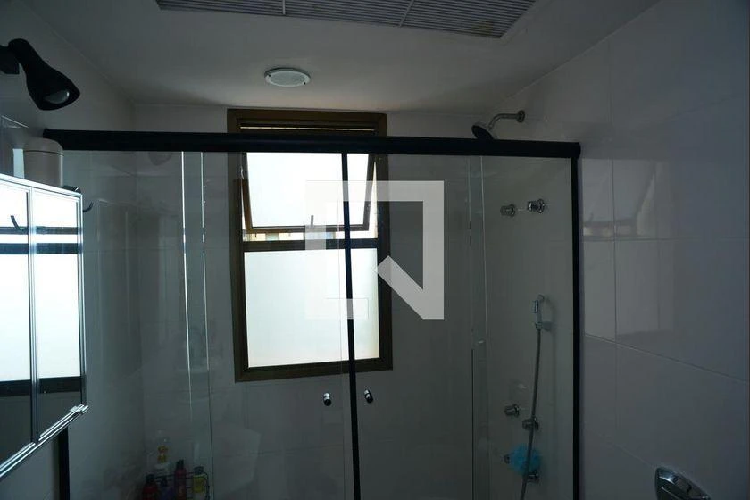 Furnished apartment with balcony and 2 en-suite bedrooms — photo 22