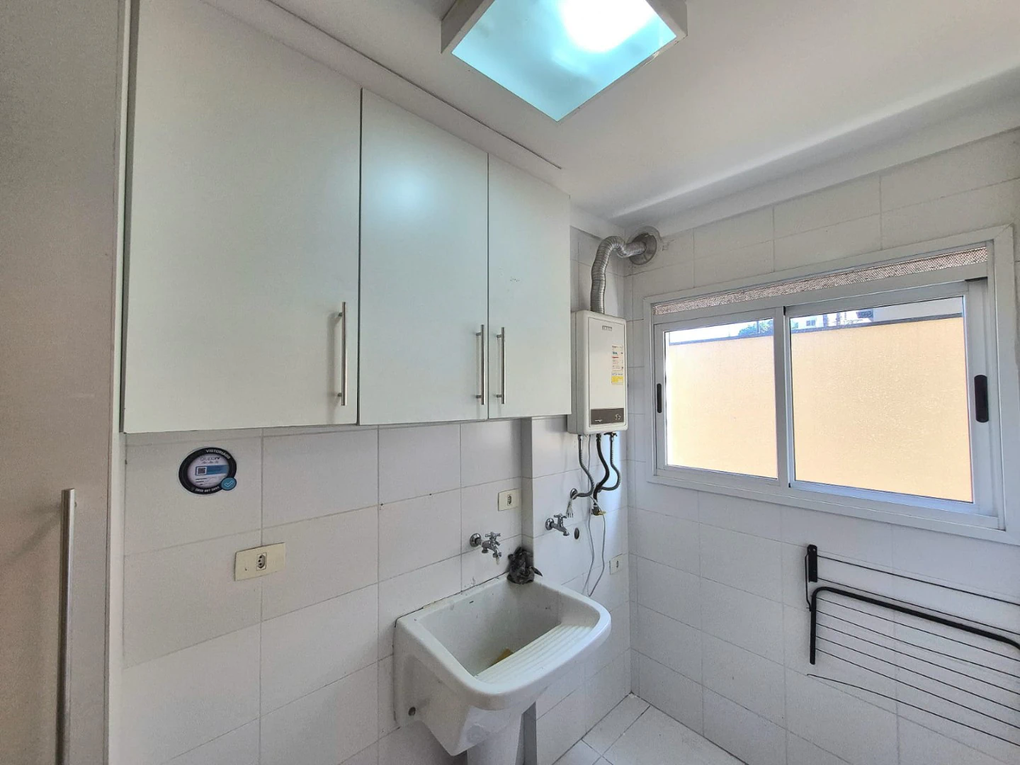 Apartment, 90 m², with wood or laminate floors — photo 19