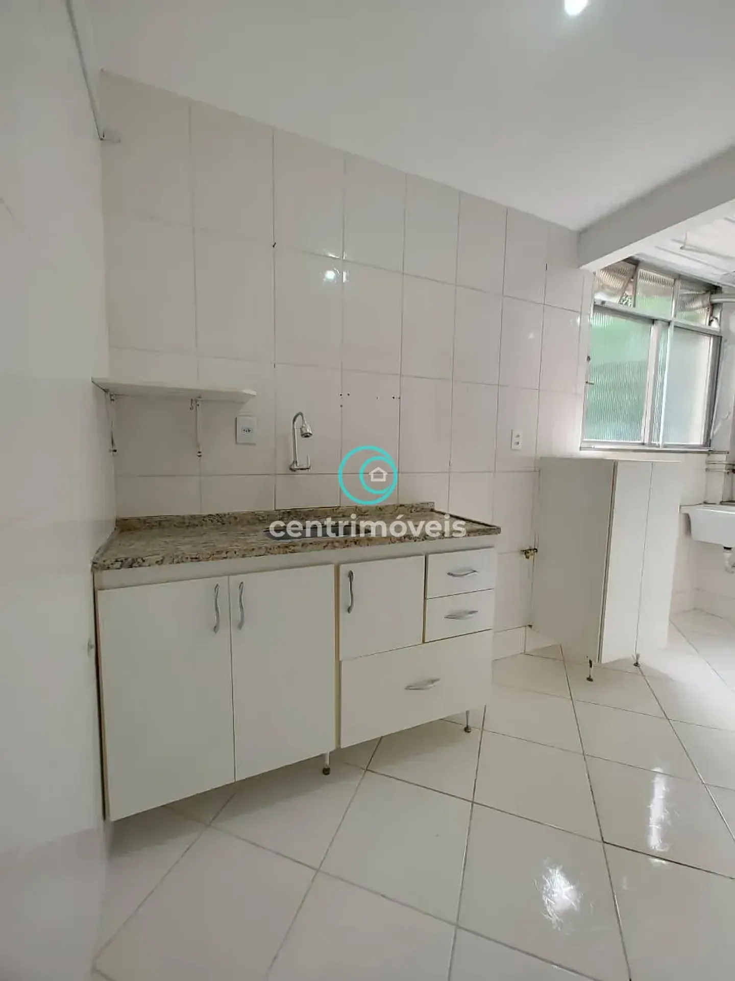 Wood or laminate floors in a 2-bedroom apartment, 50 m² — photo 31