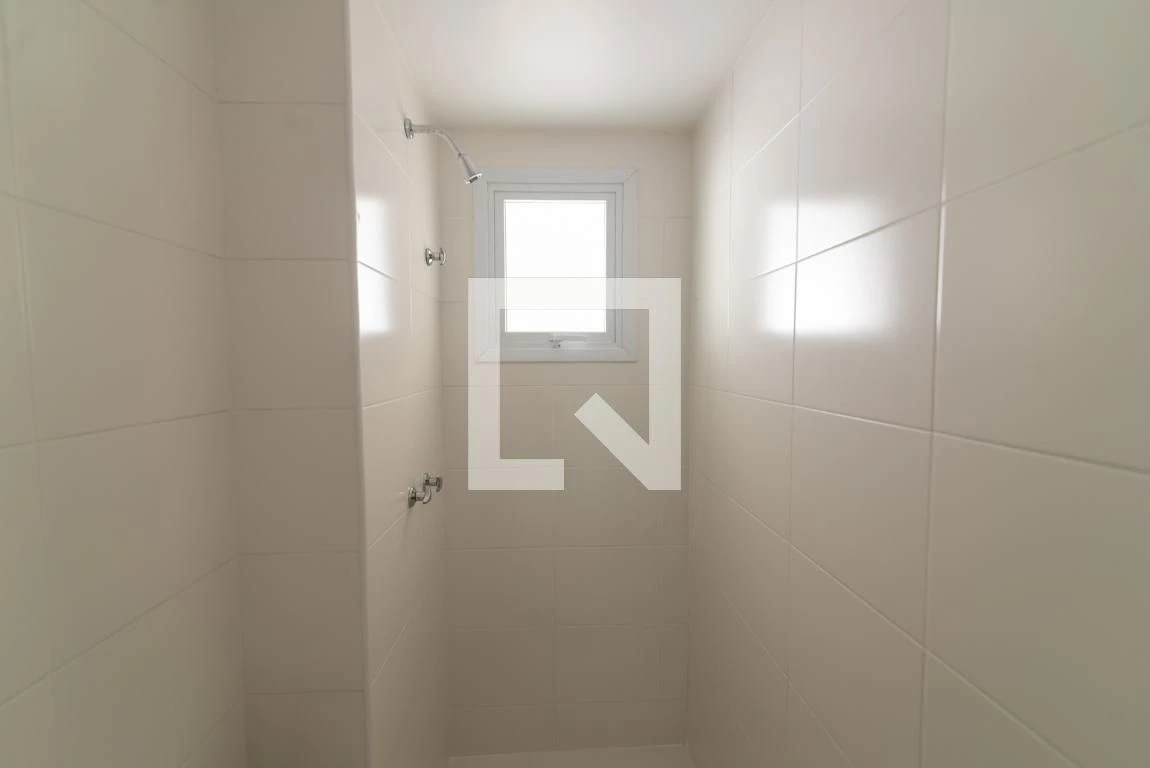 Apartamento com 2 quartos e varanda — photo 52