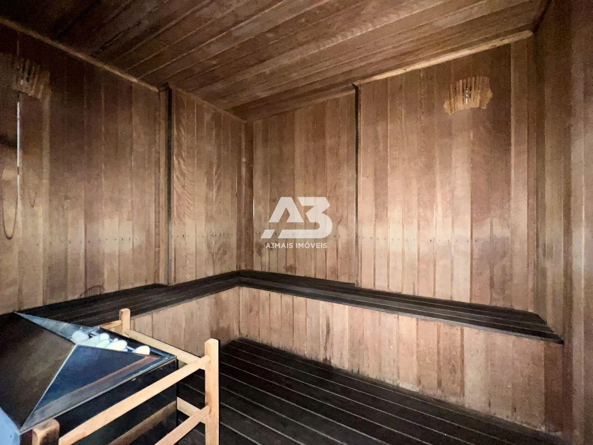 Furnished studio 33 m² with 1 bedroom and balcony — photo 13