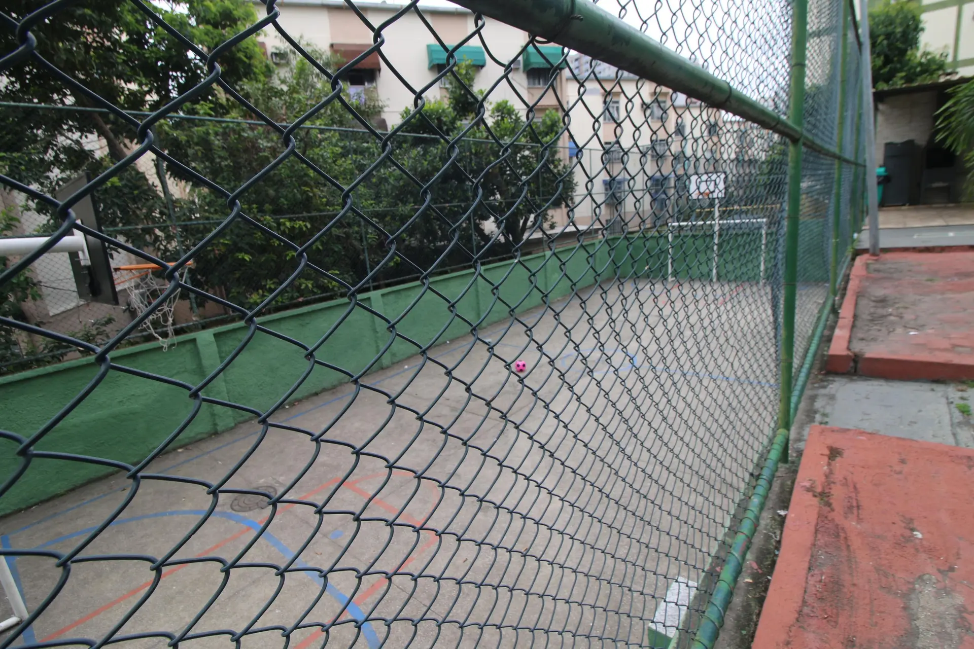Apartment, 49 m², with a grill on the balcony — photo 36
