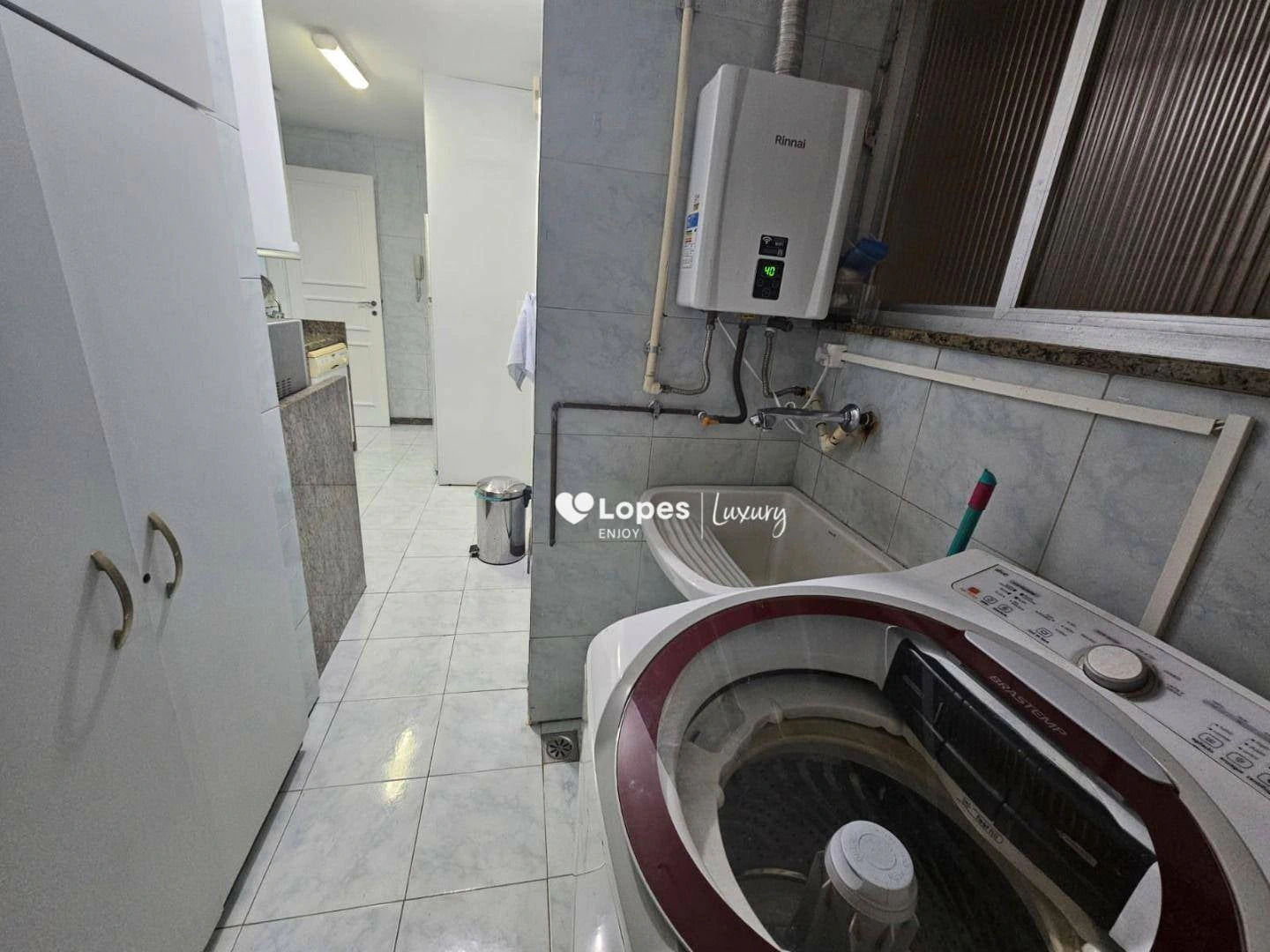 Furnished 3-bedroom apartment with 134 m² — photo 13