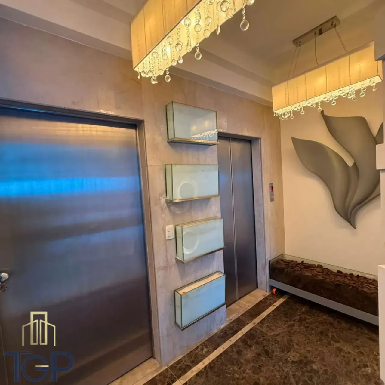 779 m² apartment with water view and 5 parking — photo 18