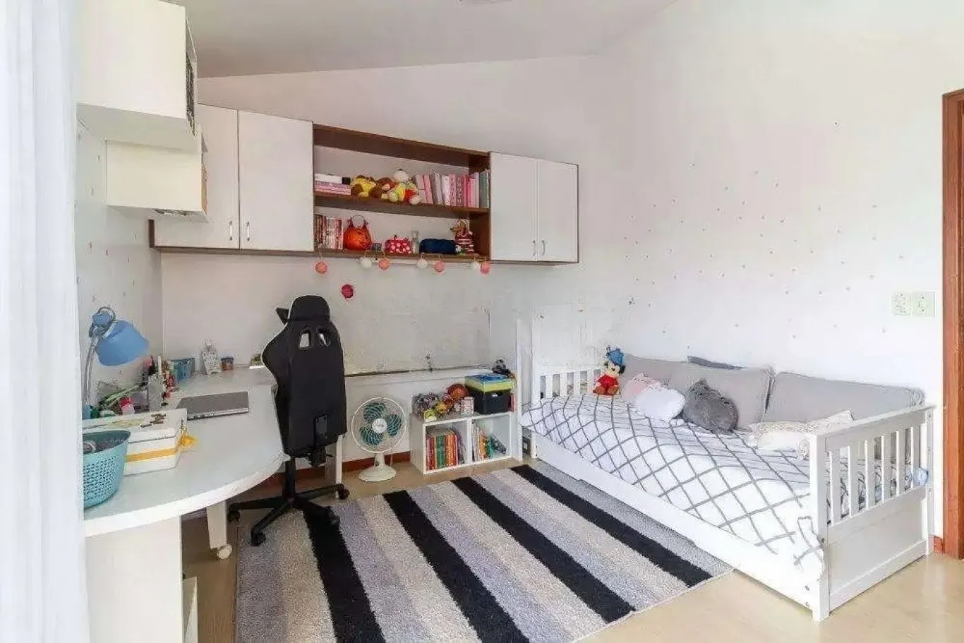 House with 4 bedrooms and a balcony in 516 m² — photo 15