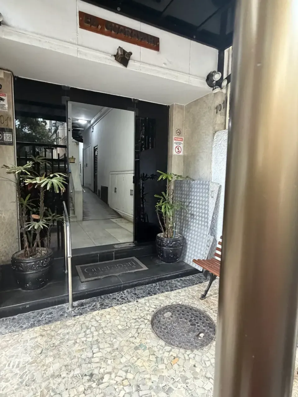 Furnished 1-bedroom apartment with 1 bathroom — photo 15