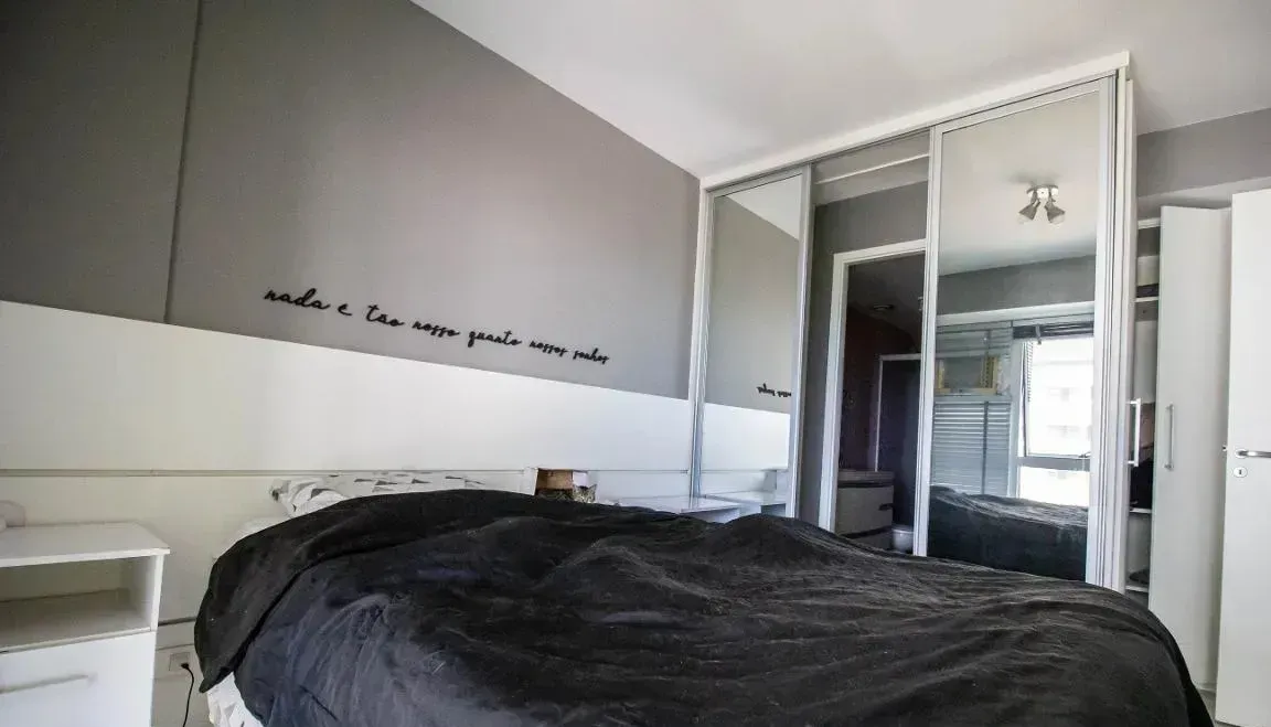 Furnished 100 m² apartment with 2 bedrooms and a desk — photo 4