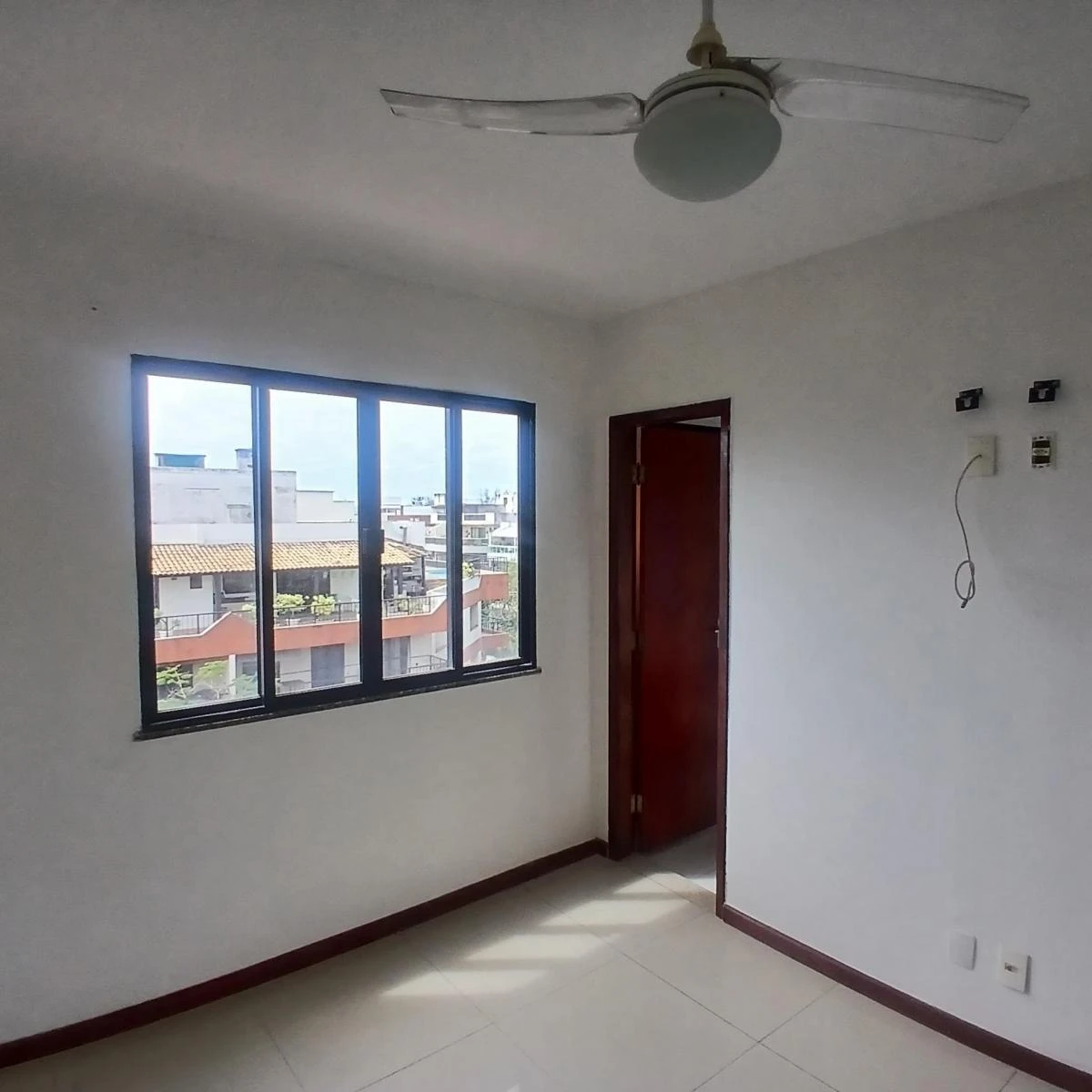 Duplex penthouse with 4 bedrooms and 4 baths, 300 m² — photo 3