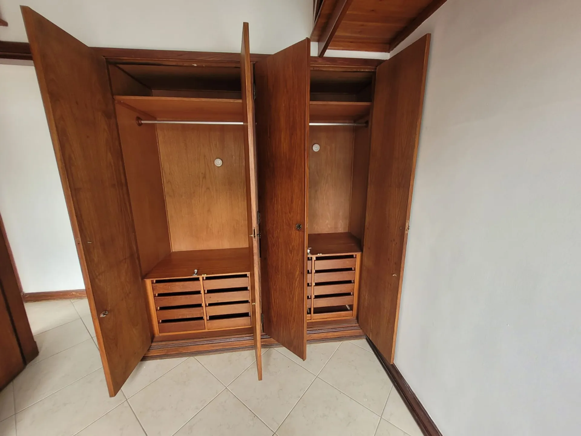 Квартира 80 м² з видом на гори та робочим місцем — photo 5