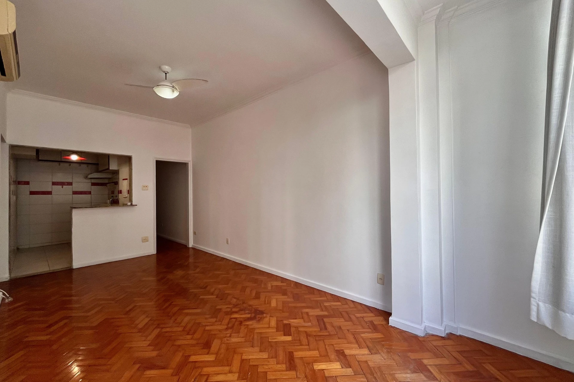 Apartamento sem mobília com 2 quartos e cozinha americana — photo 5