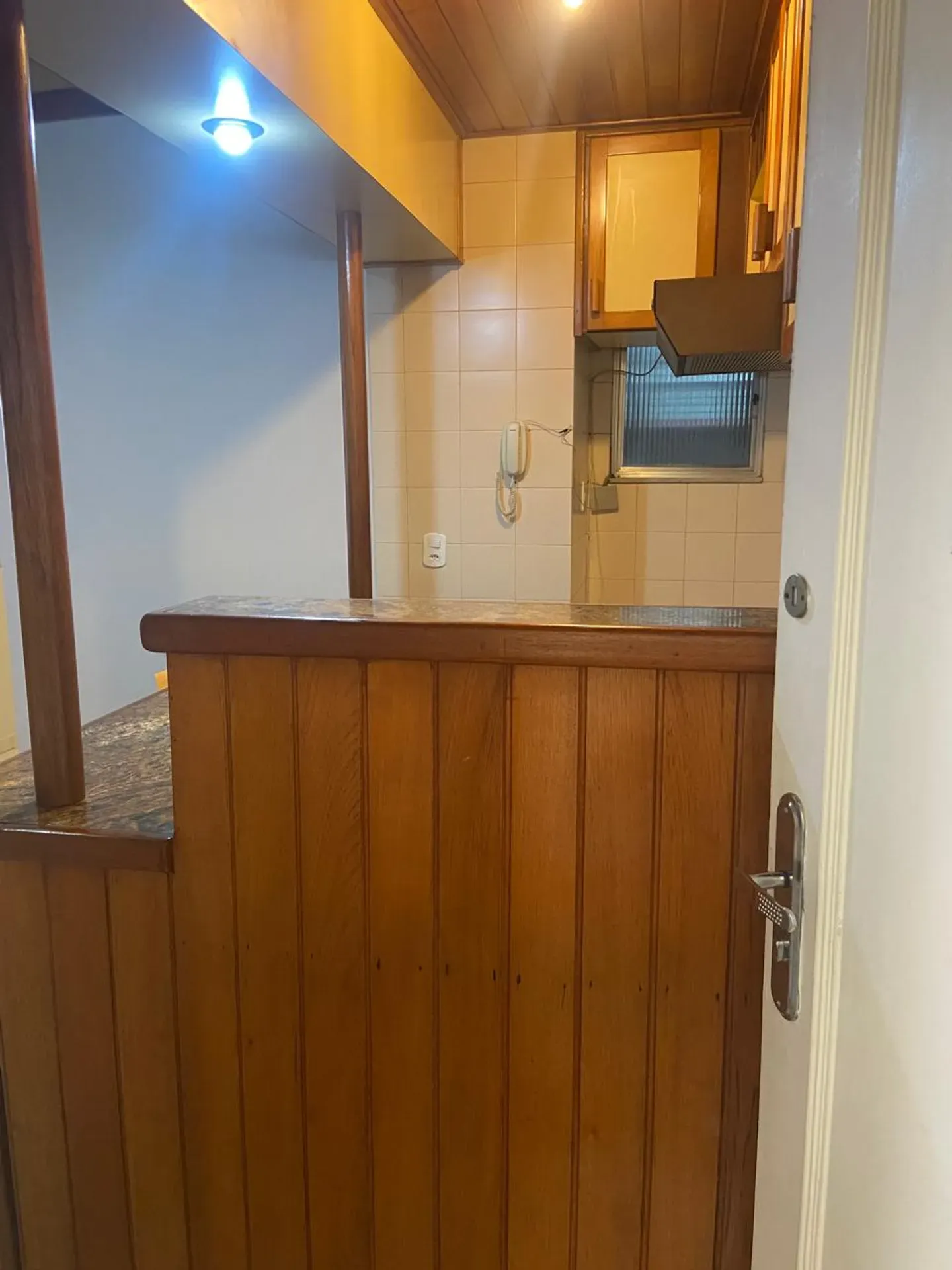 Apartamento de 1 dormitorio con 28 m² y cocina independiente — photo 3